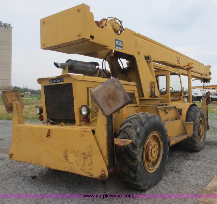 image for item D5999 1969 Grove RT58 hydraulic crane