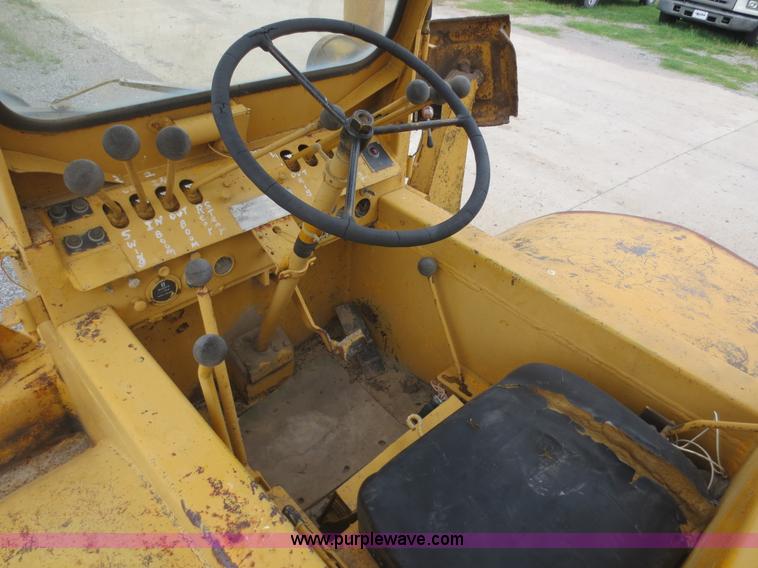 image for item D5999 1969 Grove RT58 hydraulic crane