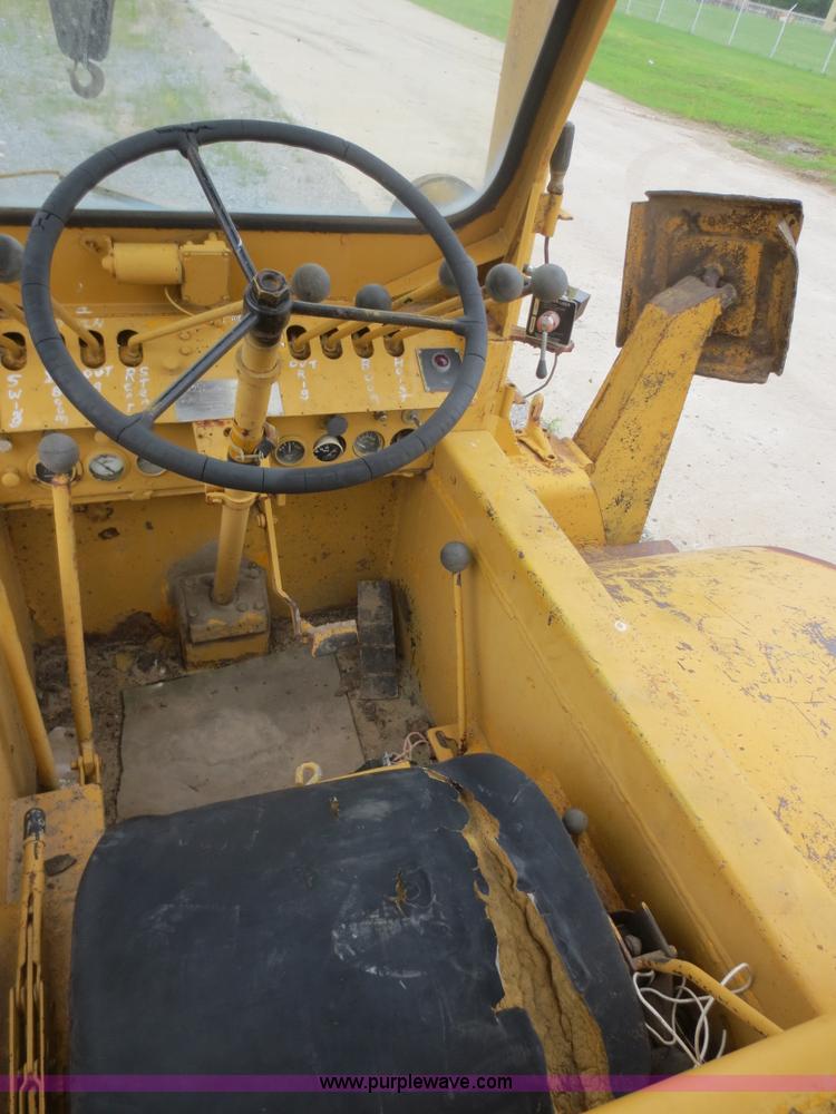 image for item D5999 1969 Grove RT58 hydraulic crane