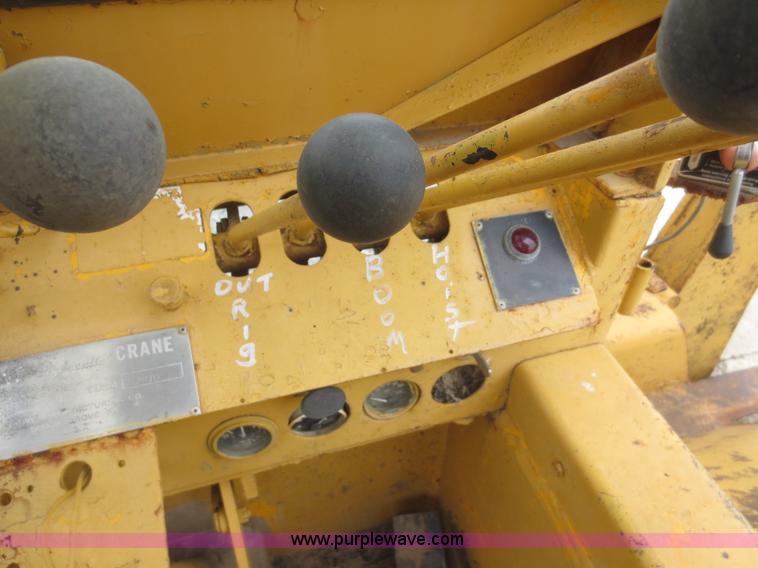 image for item D5999 1969 Grove RT58 hydraulic crane