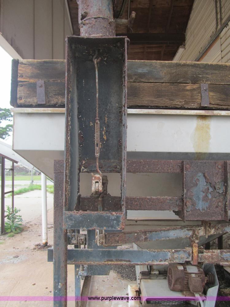 image for item E7538 Speed King stainless steel conveyor mixer and fertilizer hopper with scale