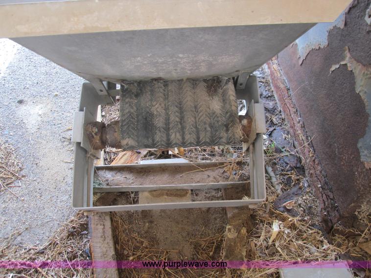 image for item E7538 Speed King stainless steel conveyor mixer and fertilizer hopper with scale