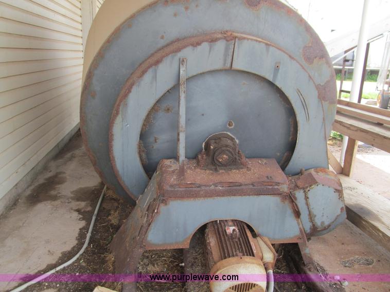 image for item E7538 Speed King stainless steel conveyor mixer and fertilizer hopper with scale