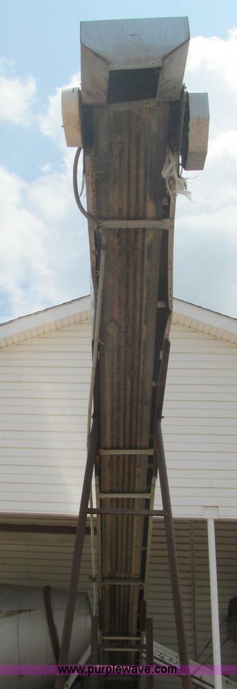 image for item E7538 Speed King stainless steel conveyor mixer and fertilizer hopper with scale