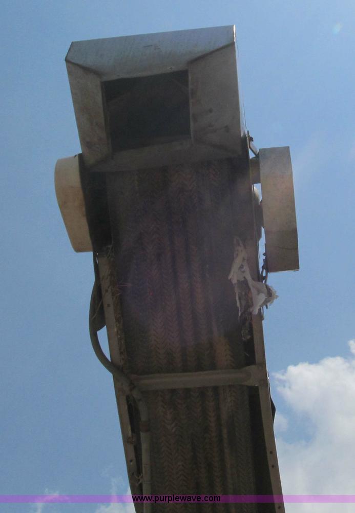 image for item E7538 Speed King stainless steel conveyor mixer and fertilizer hopper with scale