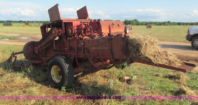 image for item F3192 1976 New Holland 276 small square baler