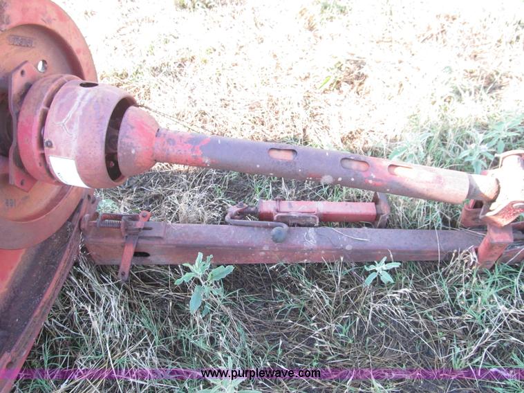 image for item F3192 1976 New Holland 276 small square baler