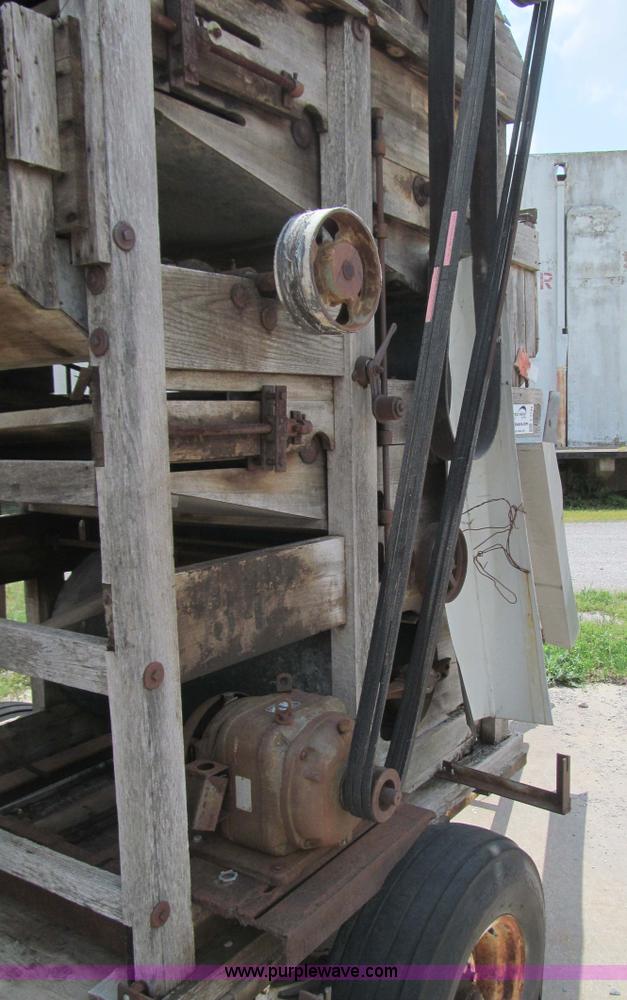 image for item F3199 Sidney Grain Machinery Co. grain cleaner
