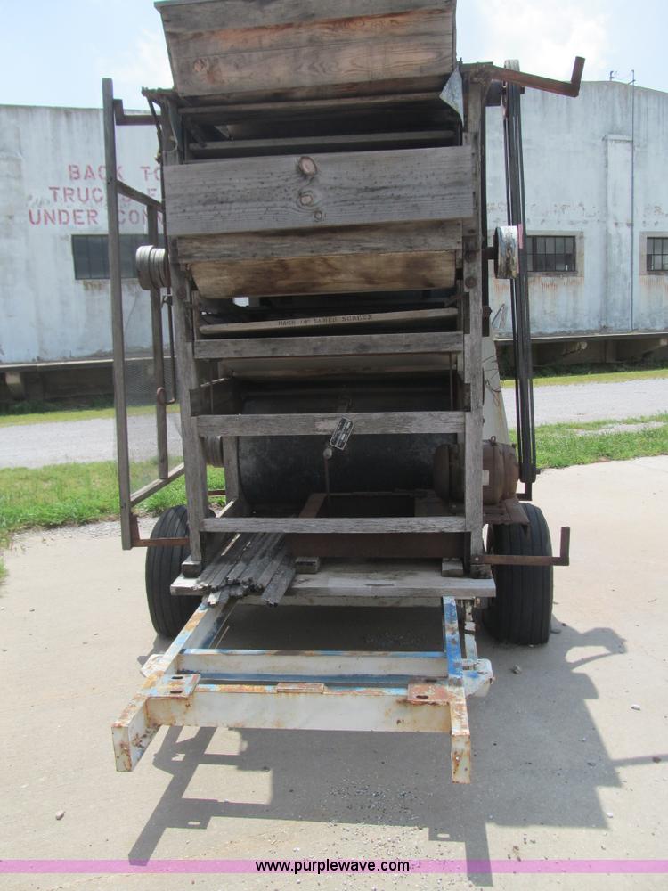 image for item F3199 Sidney Grain Machinery Co. grain cleaner