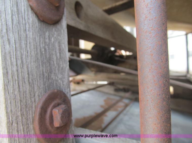 image for item F3199 Sidney Grain Machinery Co. grain cleaner