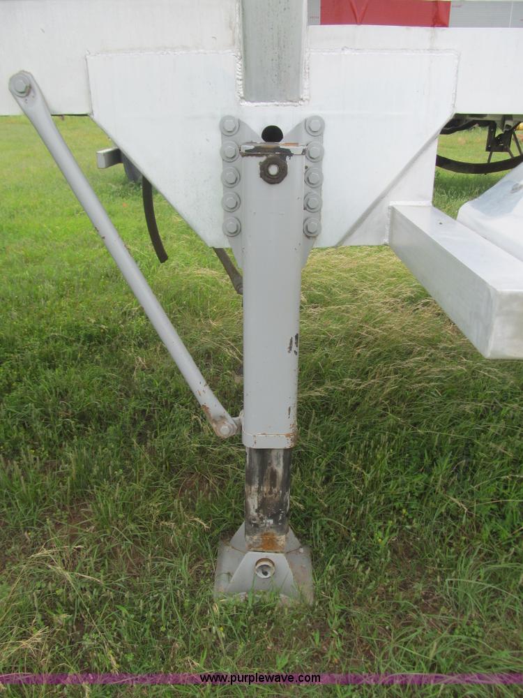 image for item F3200 2007 Dragon 150BBL vacuum trailer