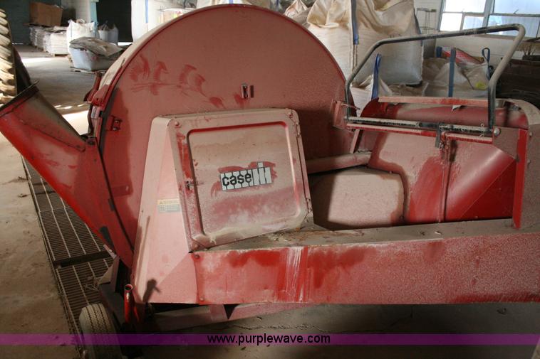 image for item G5523 Case IH 600 blower