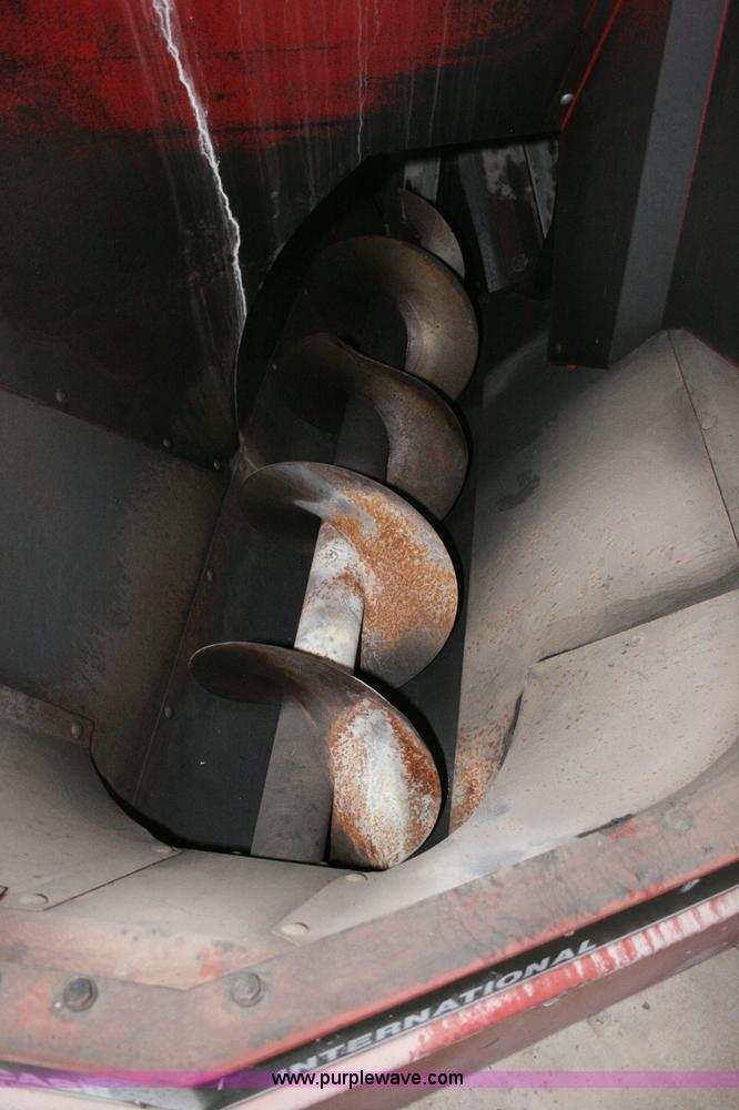 image for item G5523 Case IH 600 blower