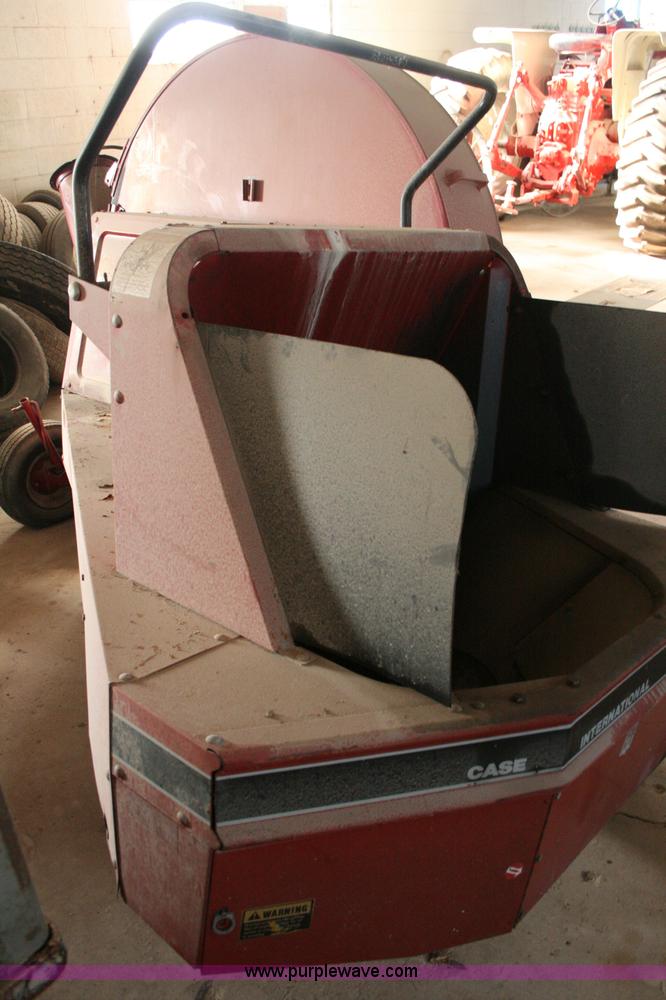 image for item G5523 Case IH 600 blower