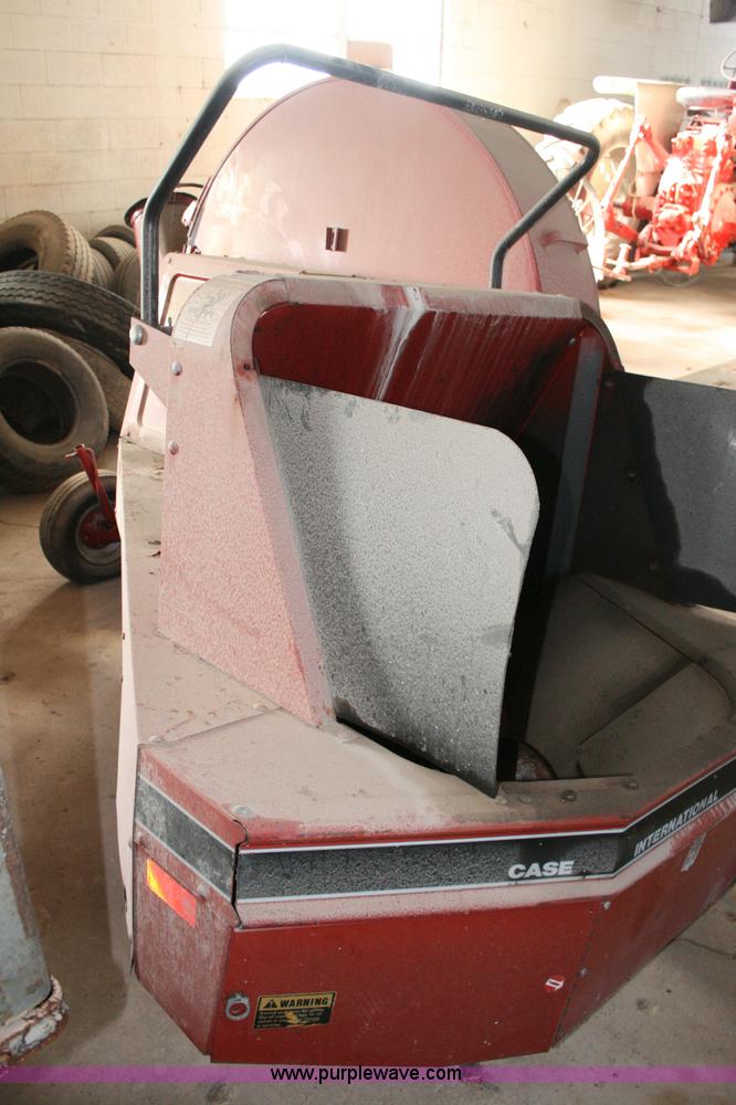 image for item G5523 Case IH 600 blower