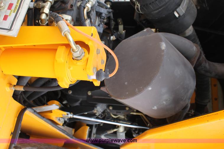 image for item G5733 JCB VM115 Vibromax roller