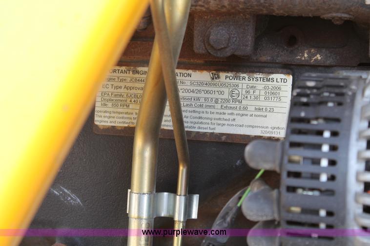 image for item G5733 JCB VM115 Vibromax roller