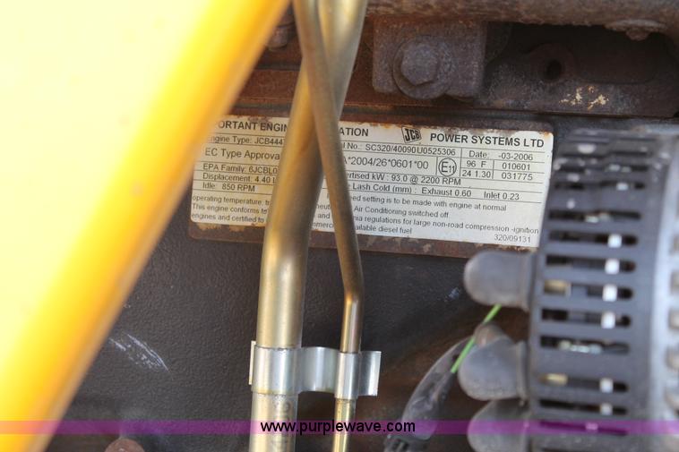 image for item G5733 JCB VM115 Vibromax roller