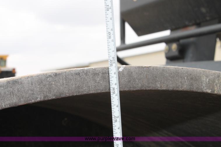 image for item G5733 JCB VM115 Vibromax roller