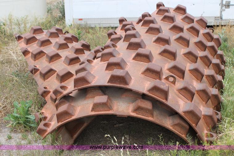 image for item G5733 JCB VM115 Vibromax roller