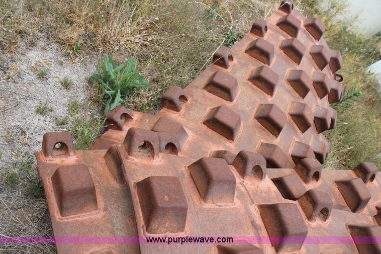 image for item G5733 JCB VM115 Vibromax roller