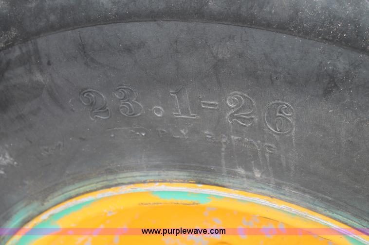 image for item G5733 JCB VM115 Vibromax roller