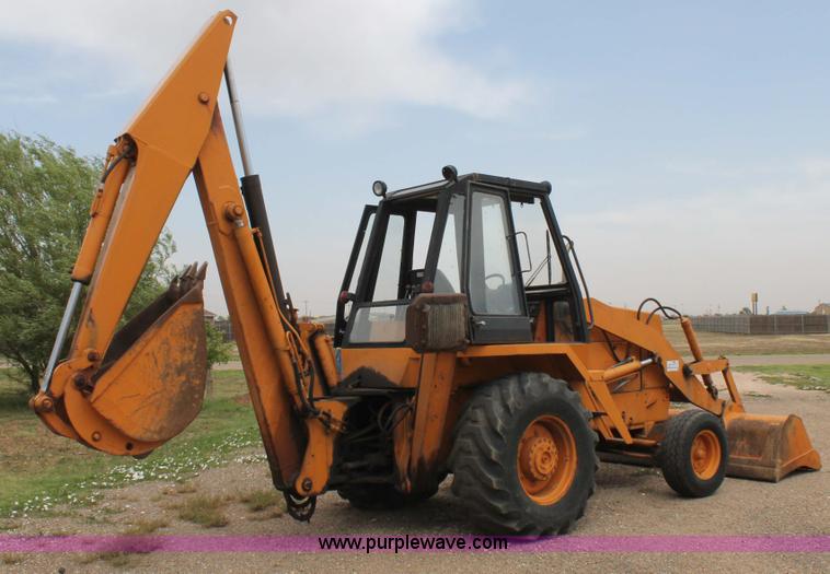 image for item G5736 1978 Case 680G backhoe