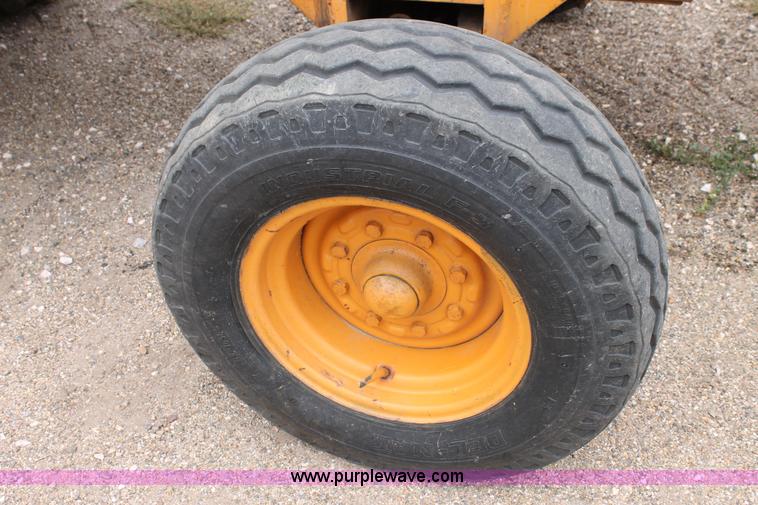 image for item G5736 1978 Case 680G backhoe