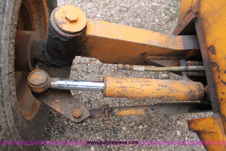 image for item G5736 1978 Case 680G backhoe