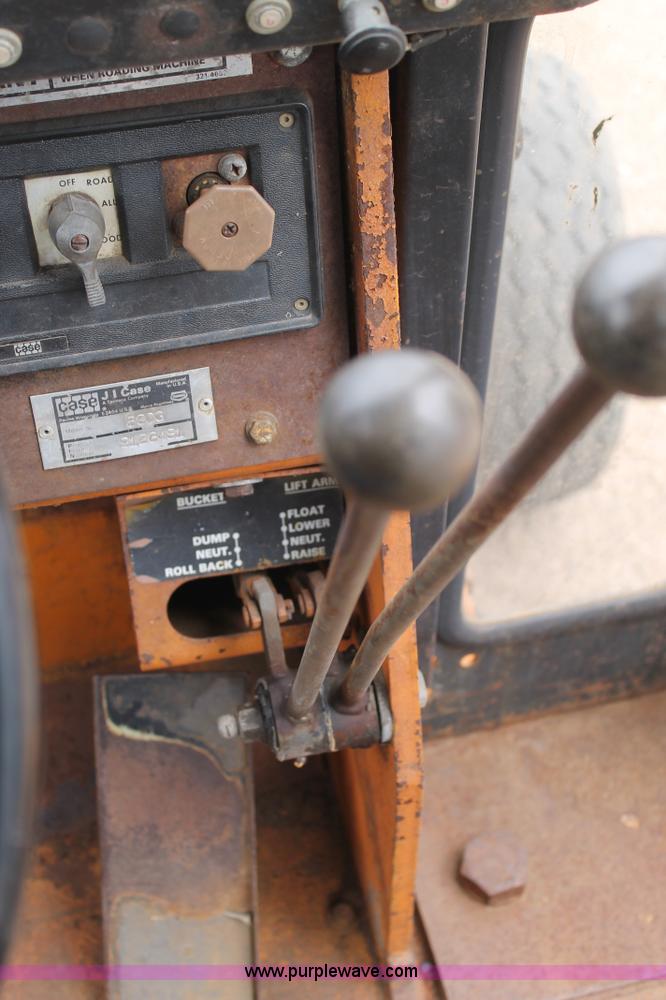 image for item G5736 1978 Case 680G backhoe