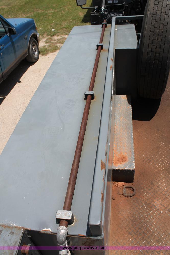 image for item G5737 2003 International DuraStar 4300 service truck