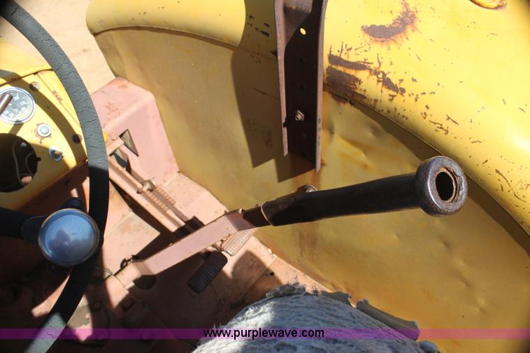 image for item H7482 Minneapolis Moline G-VI tractor