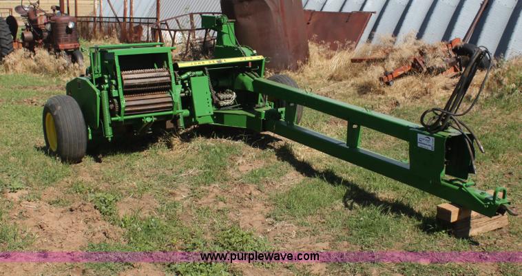 image for item H7483 John Deere 3960 silage cutter