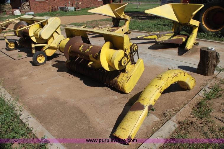 image for item H7483 John Deere 3960 silage cutter