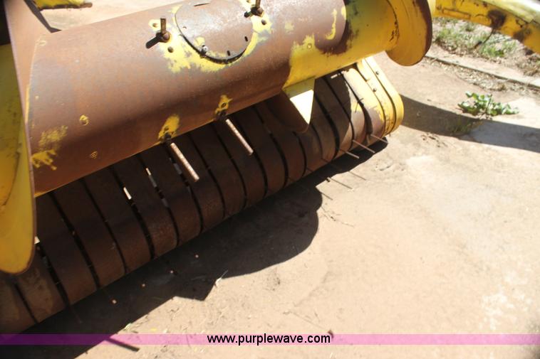 image for item H7483 John Deere 3960 silage cutter