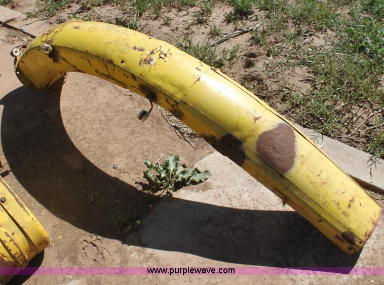 image for item H7483 John Deere 3960 silage cutter