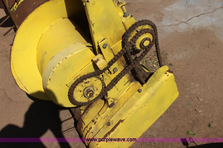 image for item H7483 John Deere 3960 silage cutter