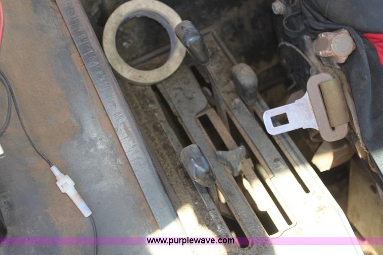 image for item H7484 1981 International 3388 2+2 4WD tractor