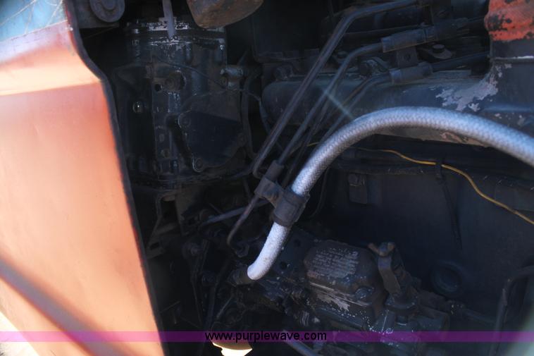 image for item H7484 1981 International 3388 2+2 4WD tractor