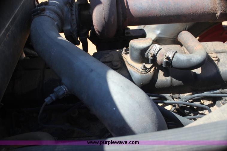 image for item H7484 1981 International 3388 2+2 4WD tractor