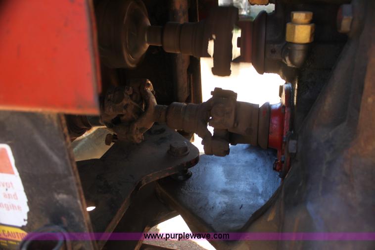 image for item H7484 1981 International 3388 2+2 4WD tractor