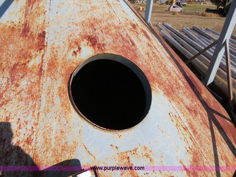 image for item S5926 15' diameter grain bin cone bottom