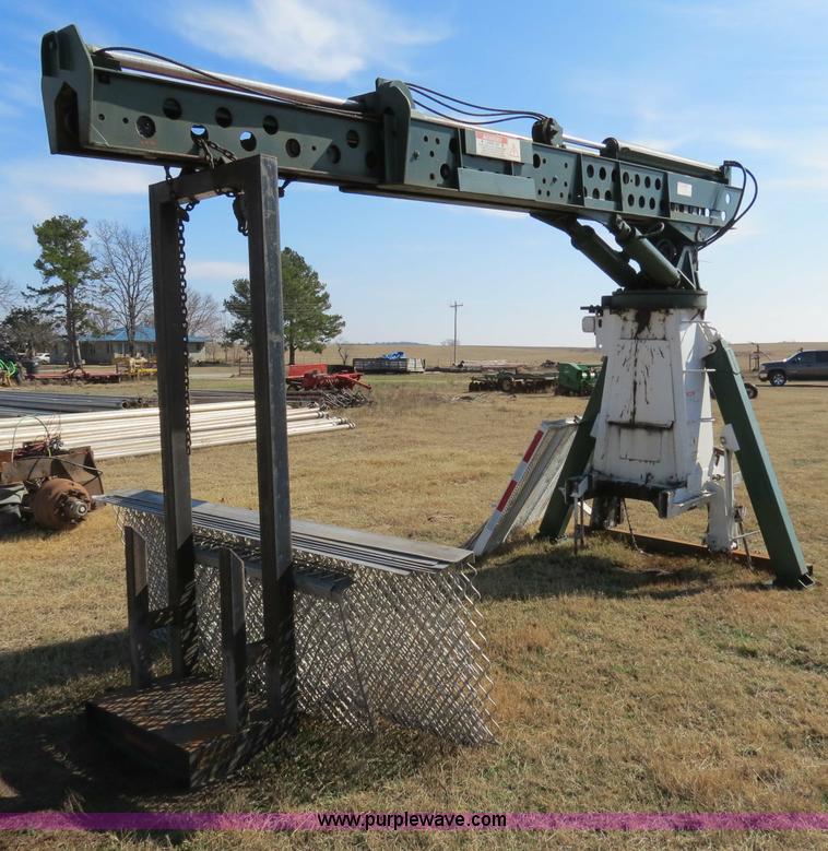 image for item S9525 Ustc, Inc. truck mounted crane