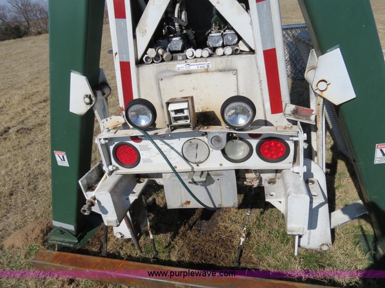 image for item S9525 Ustc, Inc. truck mounted crane