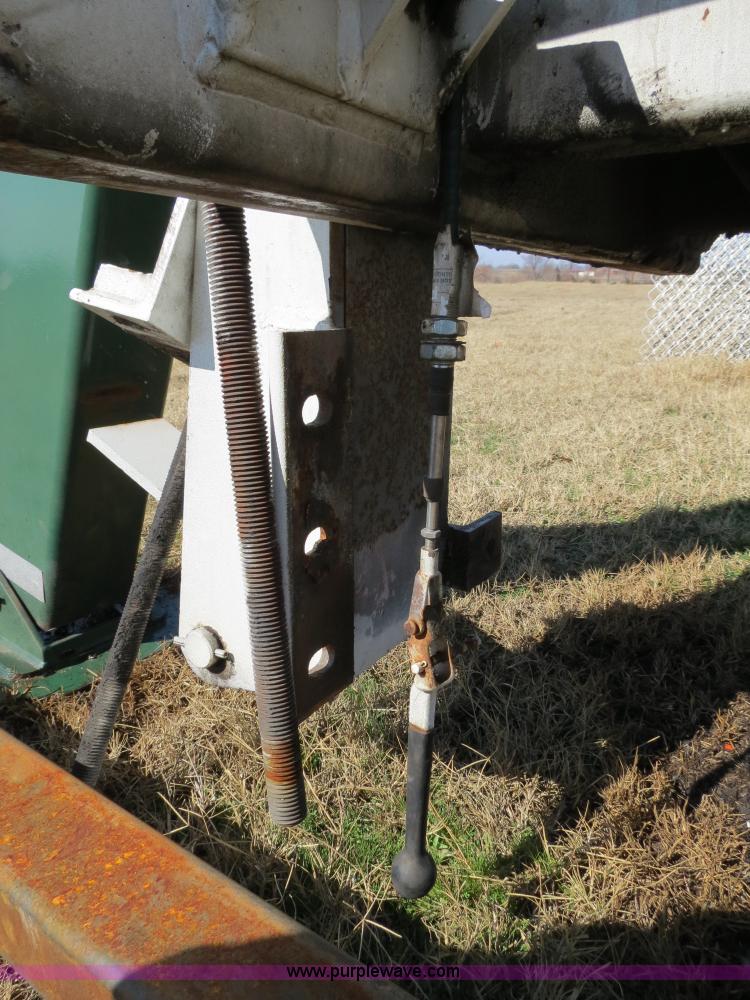 image for item S9525 Ustc, Inc. truck mounted crane