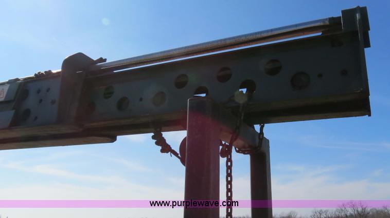 image for item S9525 Ustc, Inc. truck mounted crane