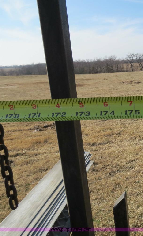 image for item S9525 Ustc, Inc. truck mounted crane