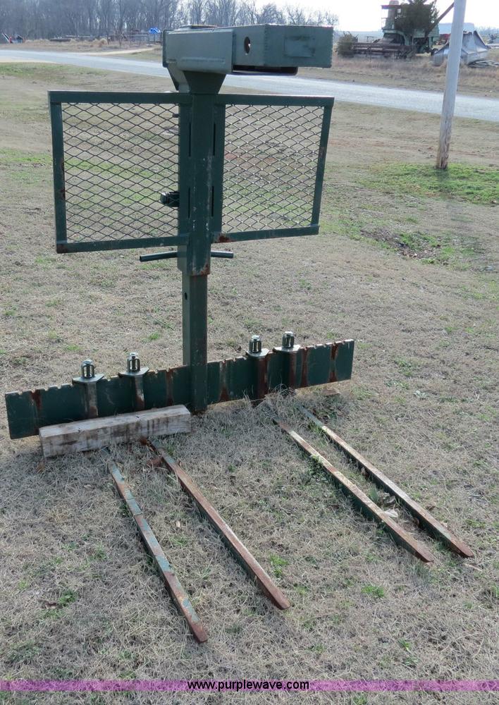 image for item S9525 Ustc, Inc. truck mounted crane