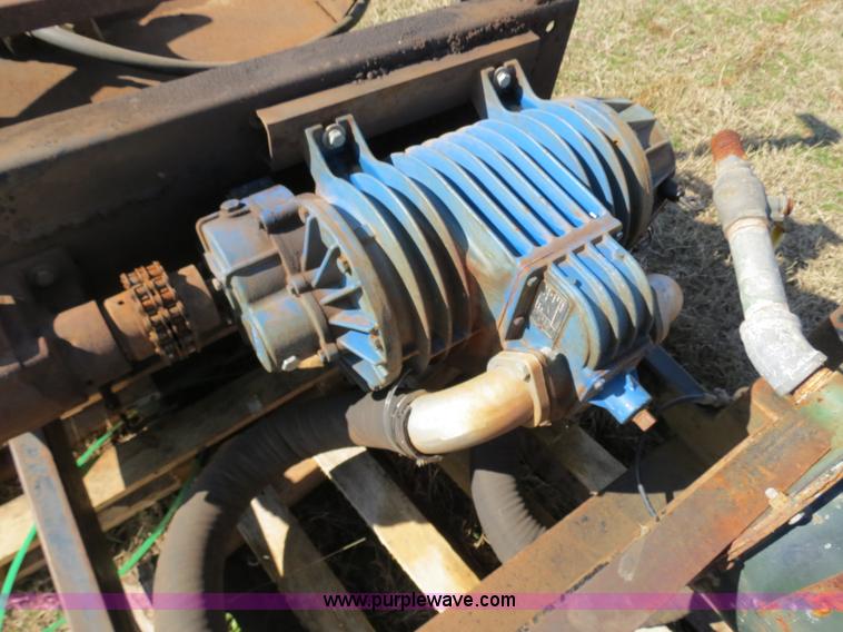 image for item S9527 Wet kit with vacuum pump