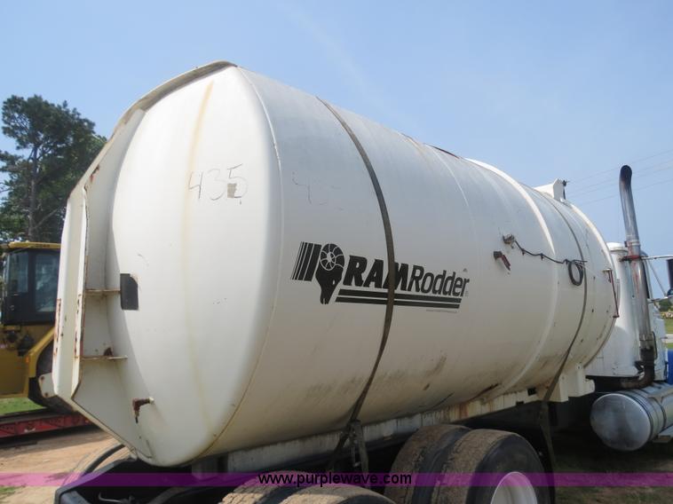 image for item S9690 Ram Rodder 14' tank